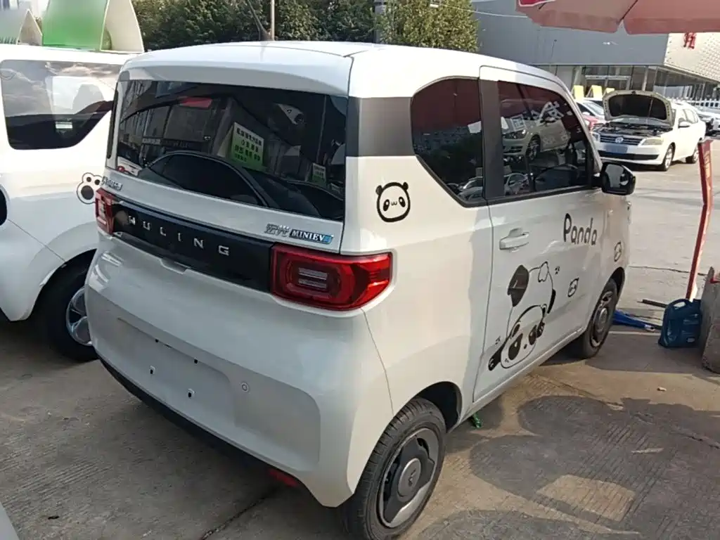 Wuling MINIEV — миниатюра 7