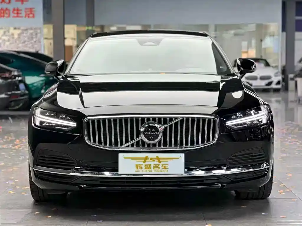 VOLVO S90 PLUG IN HYBRID