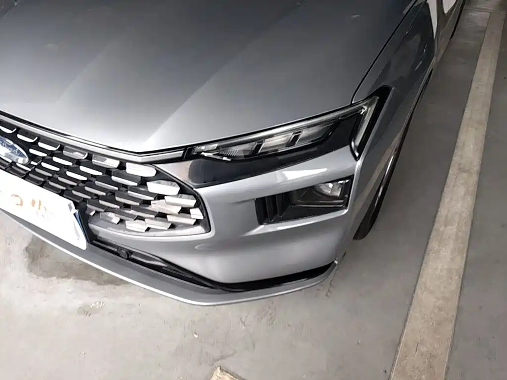 Ford Mondeo — миниатюра 24