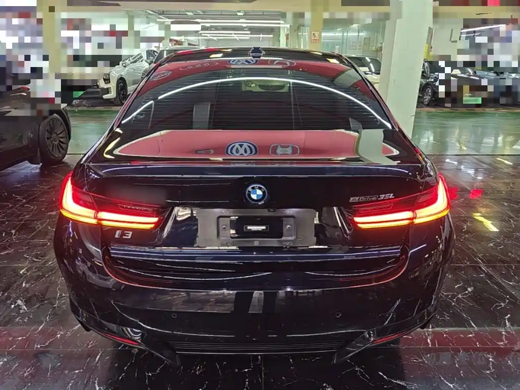 BMW i3 — миниатюра 6