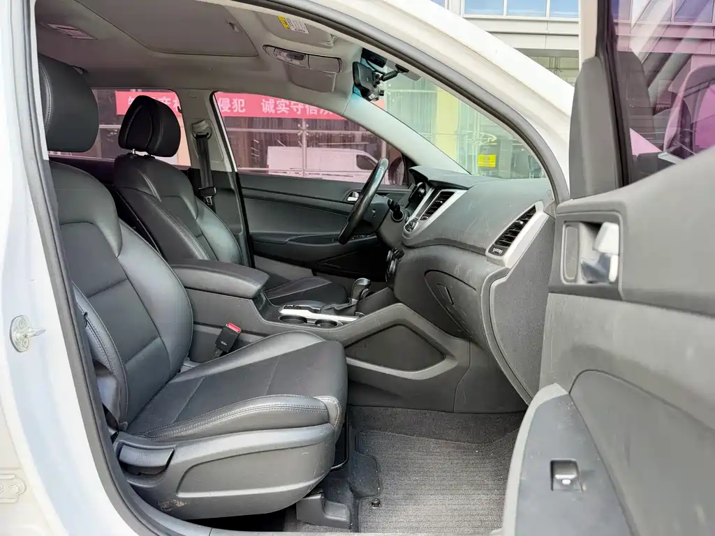 Hyundai Tucson — миниатюра 7