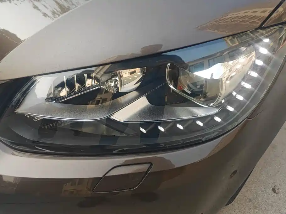 Volkswagen Touran — миниатюра 5