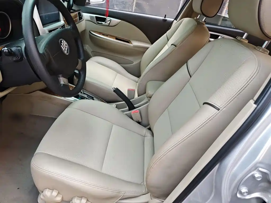 Buick Excelle — миниатюра 11