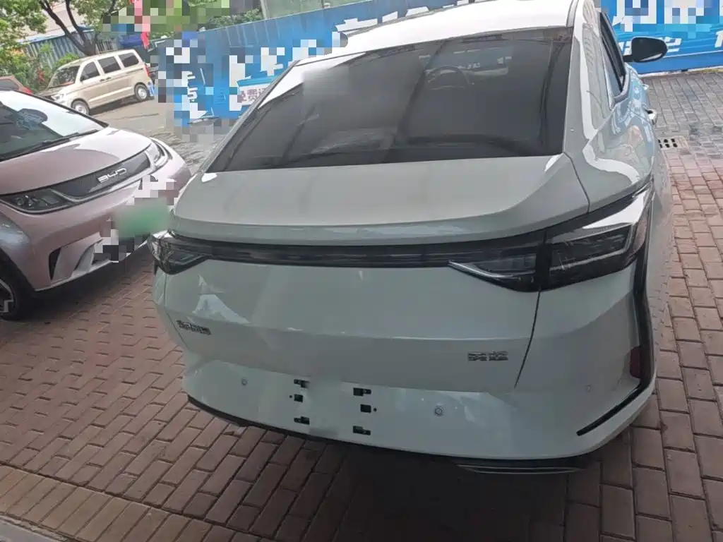 Aeolus Yixuan — миниатюра 6
