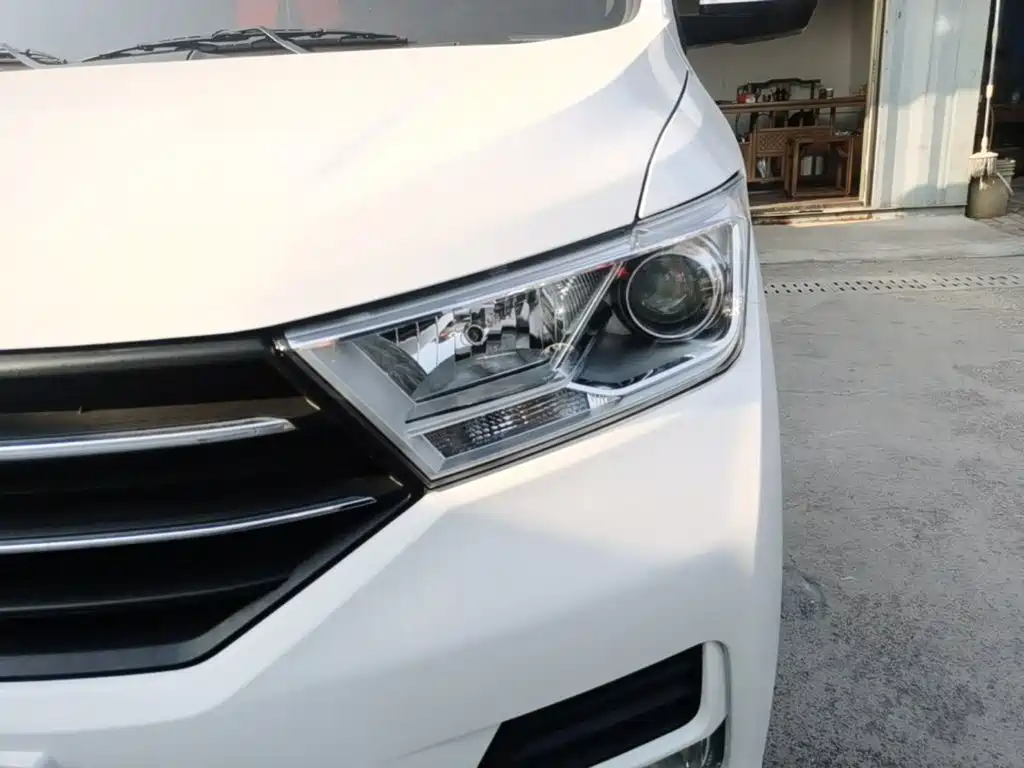 Wuling Hongguang — миниатюра 24
