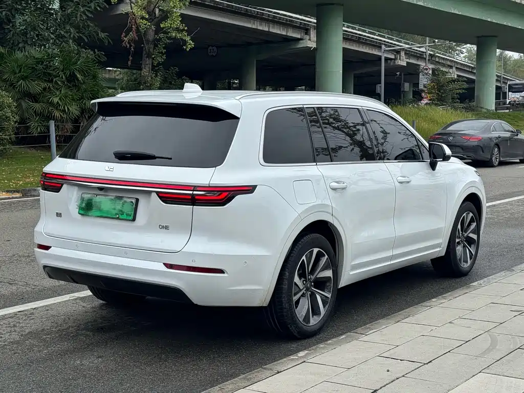 Li Auto Li ONE — миниатюра 4