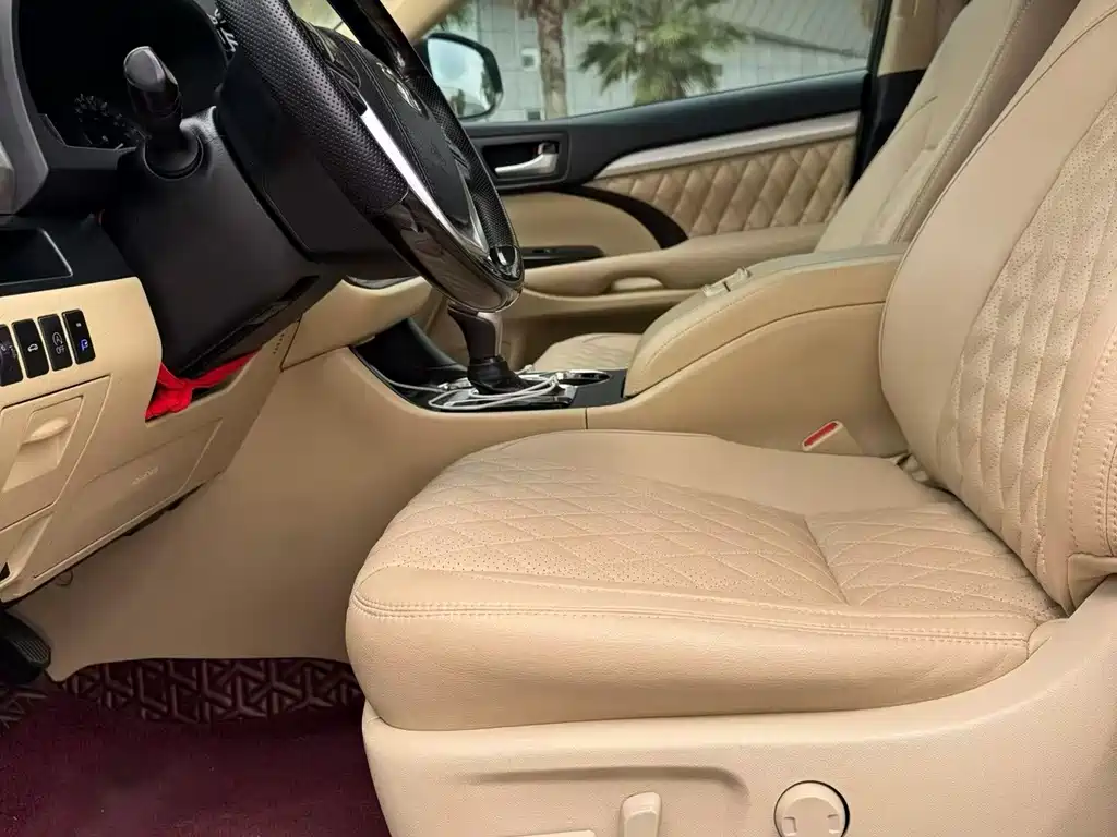 Toyota Highlander — миниатюра 4