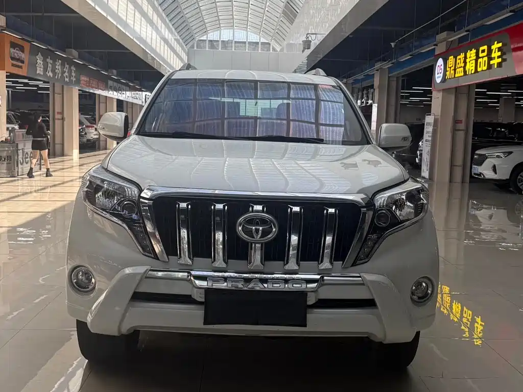 TOYOTA PRADO