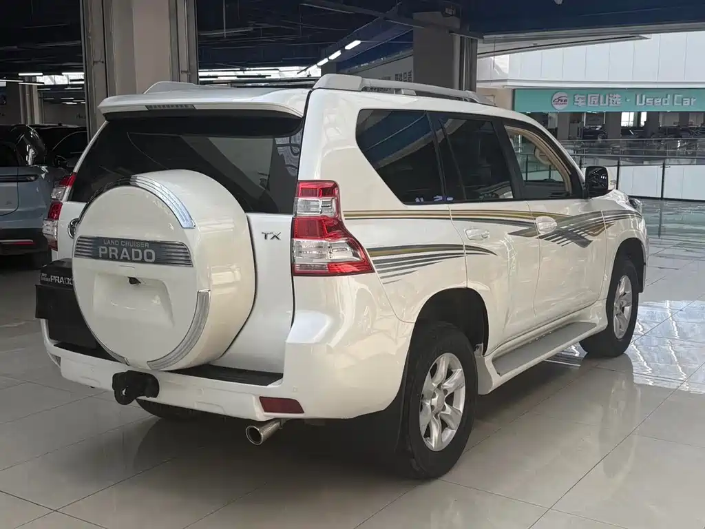 TOYOTA PRADO