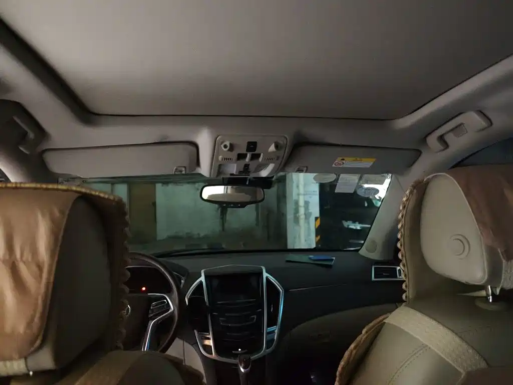 Cadillac SRX — миниатюра 19