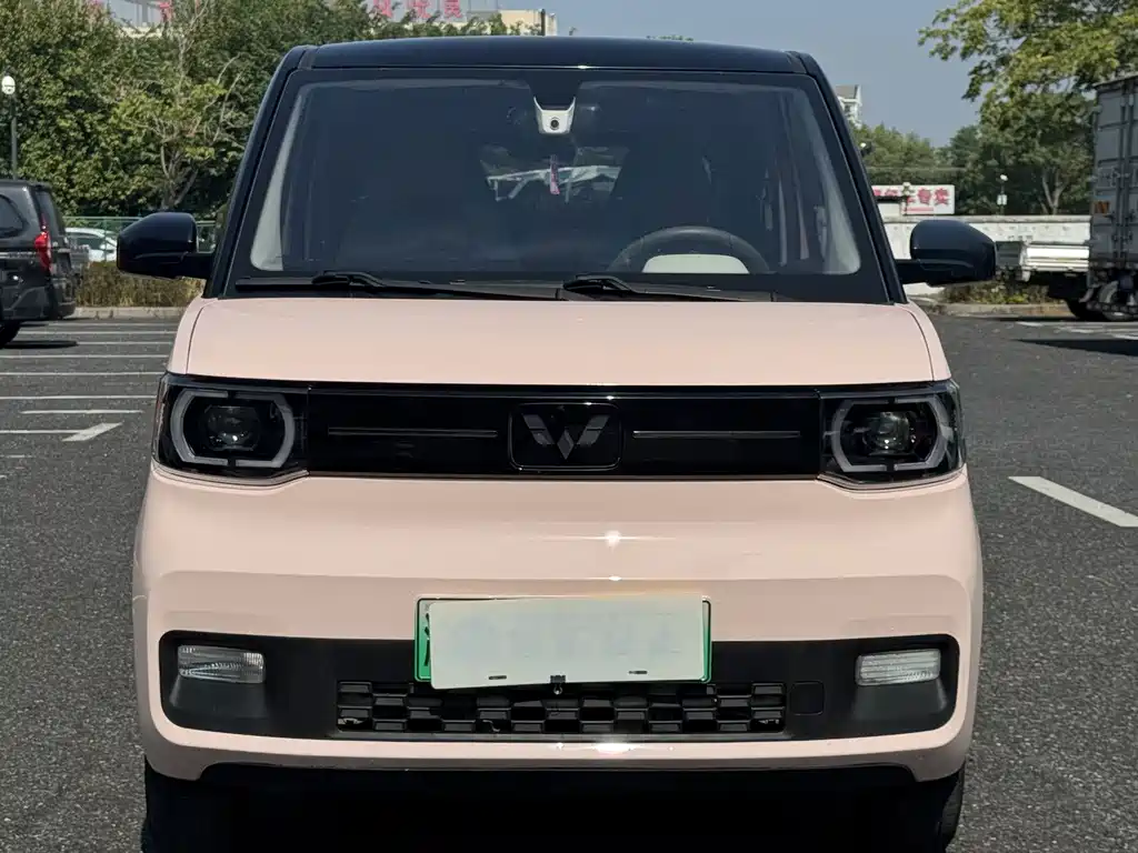 Wuling MINIEV — миниатюра 4