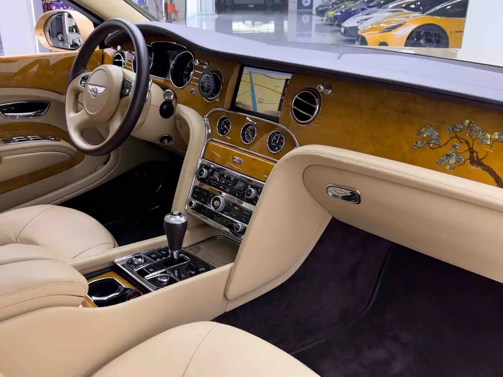Bentley Mulsanne — миниатюра 17