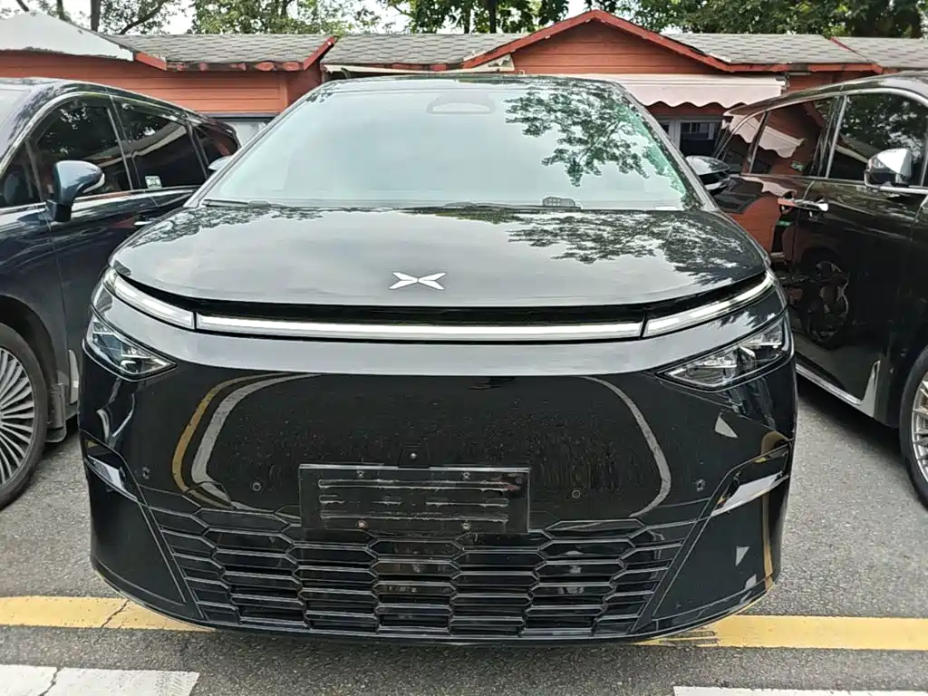 XPeng X9 — миниатюра 3