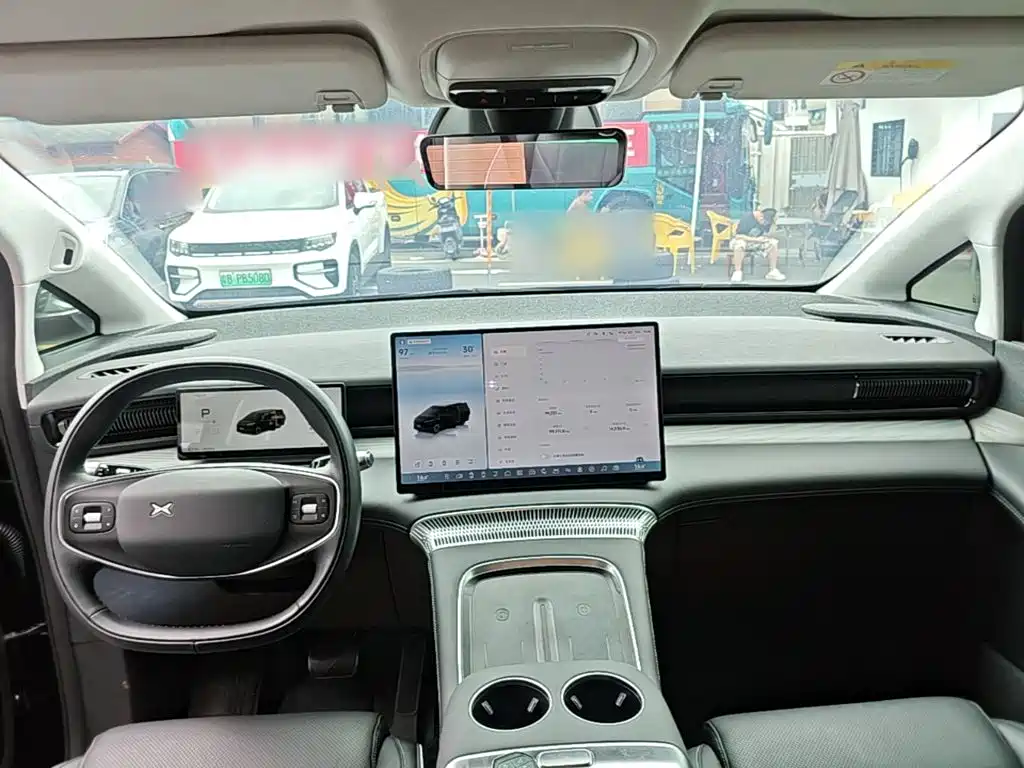 XPeng X9 — миниатюра 6