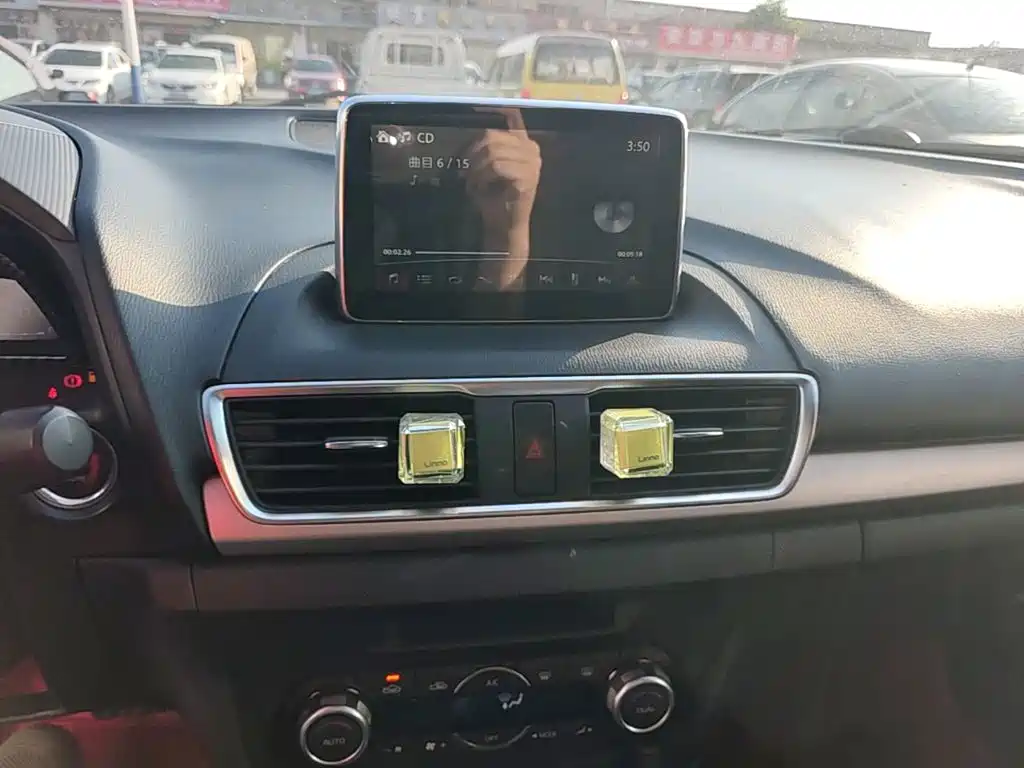Mazda 3 Axela — миниатюра 13