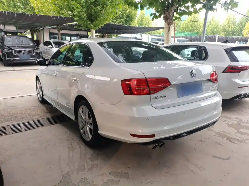 Volkswagen Sagitar — миниатюра 5