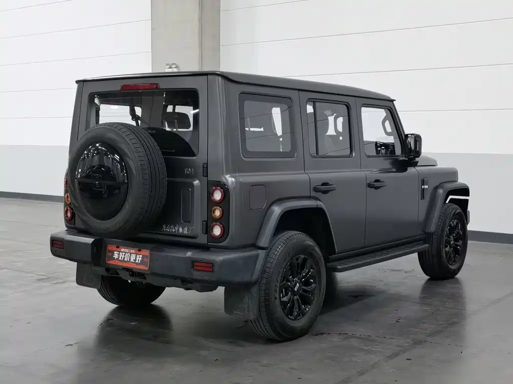 212 212 T01 — миниатюра 2