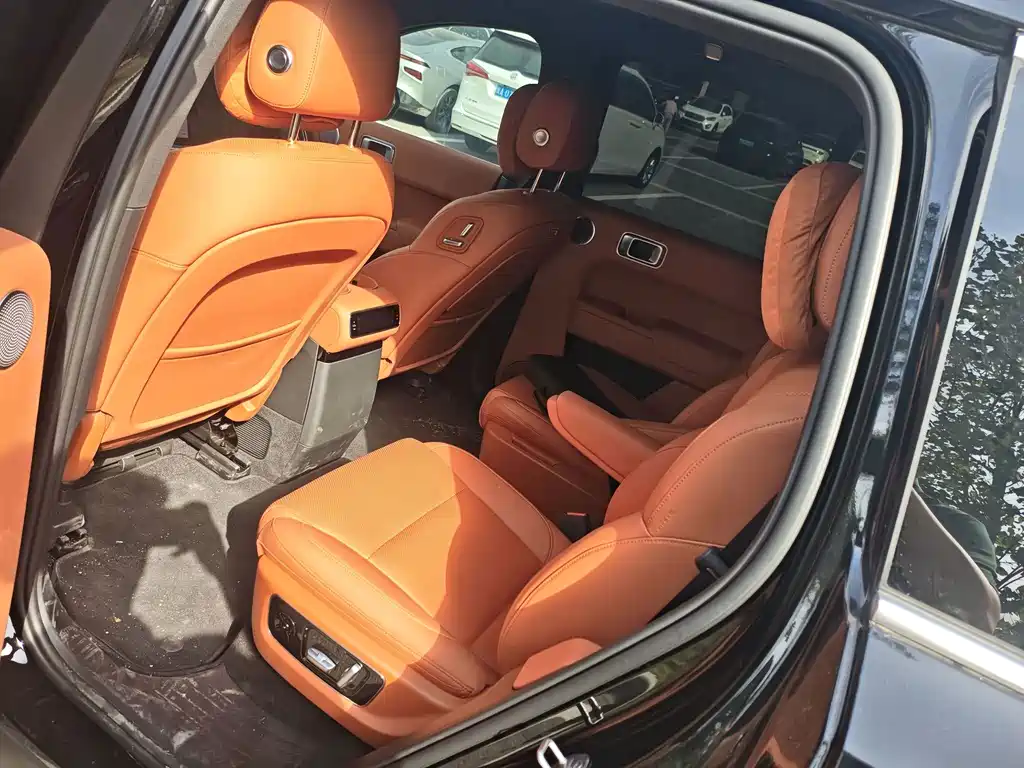 Li Auto Li L8 — миниатюра 4