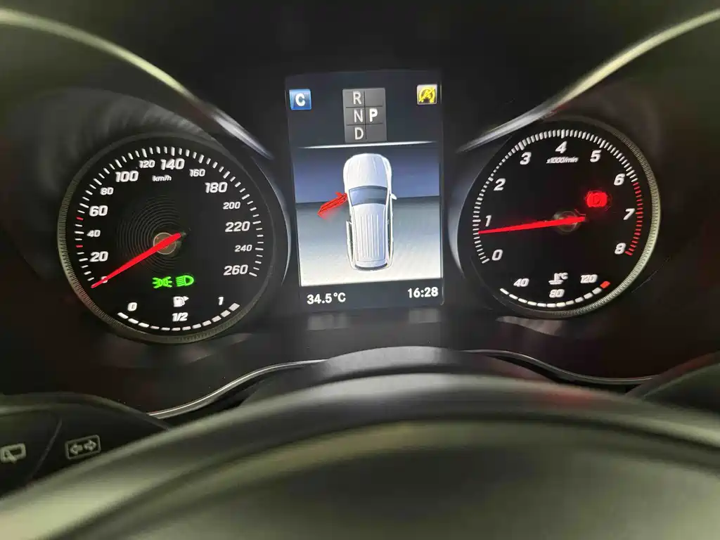 Mercedes-Benz GLC — миниатюра 8