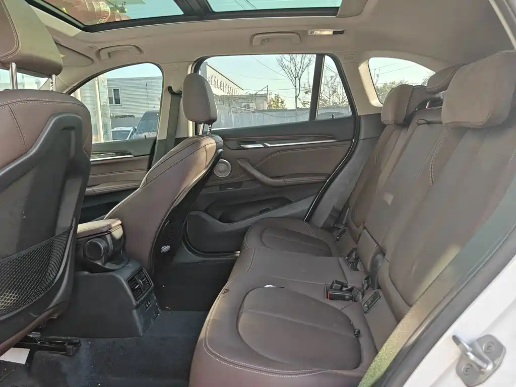 BMW X1 — миниатюра 11