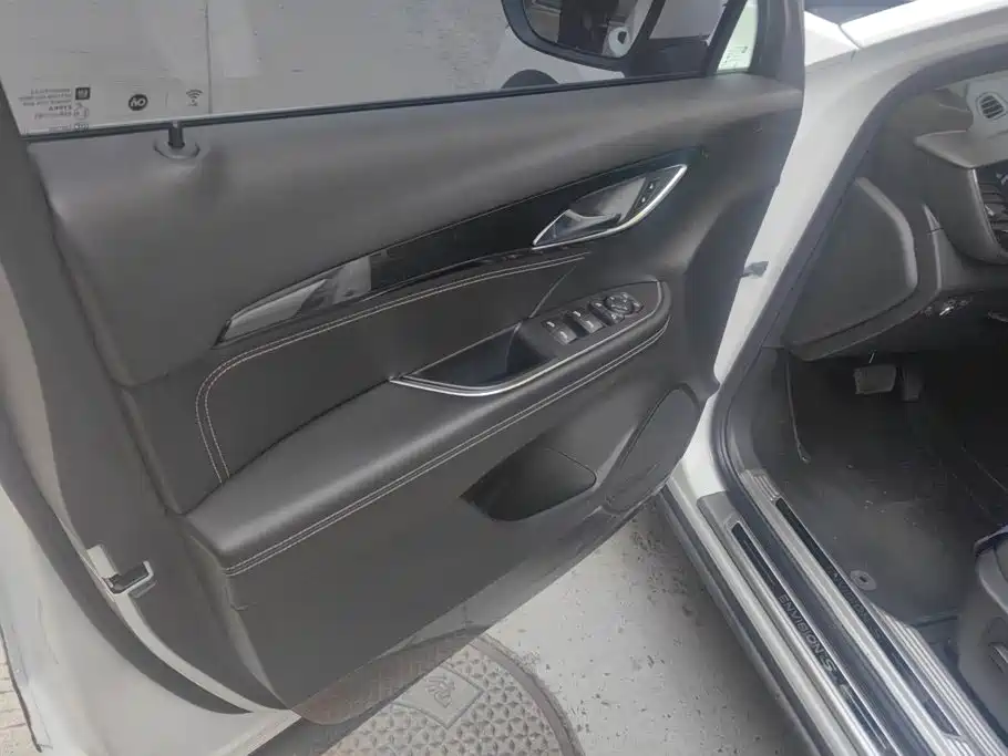 Buick Envision S — миниатюра 7