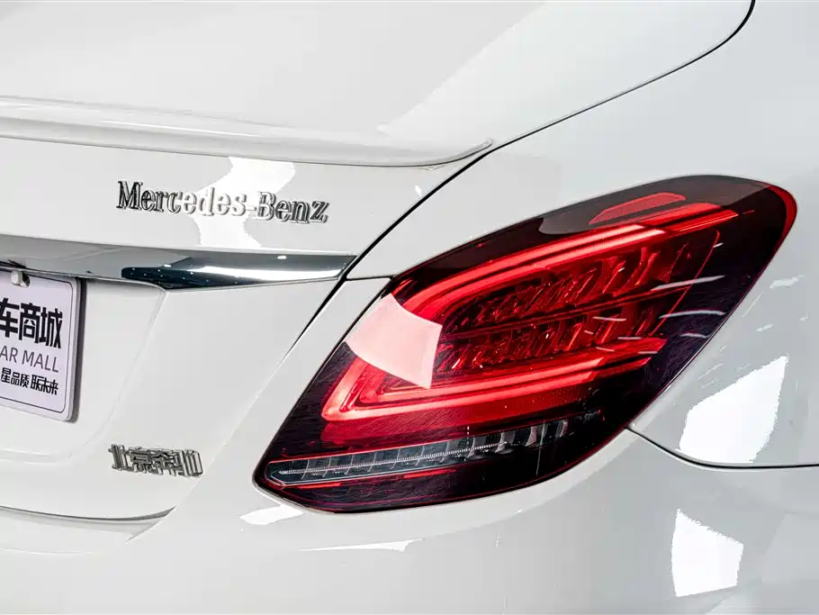 Mercedes-Benz C-Class — миниатюра 8