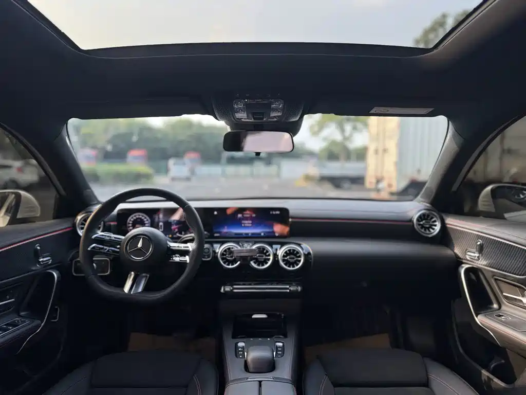 Mercedes-Benz A-Class — миниатюра 7