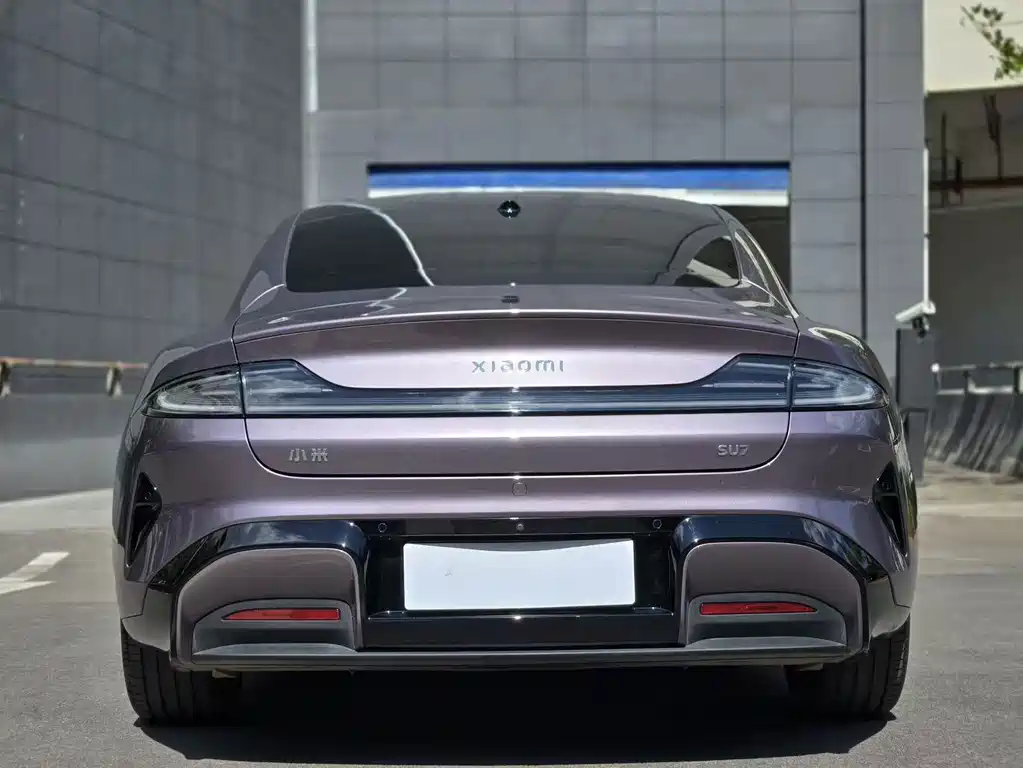 Xiaomi SU7 — миниатюра 8