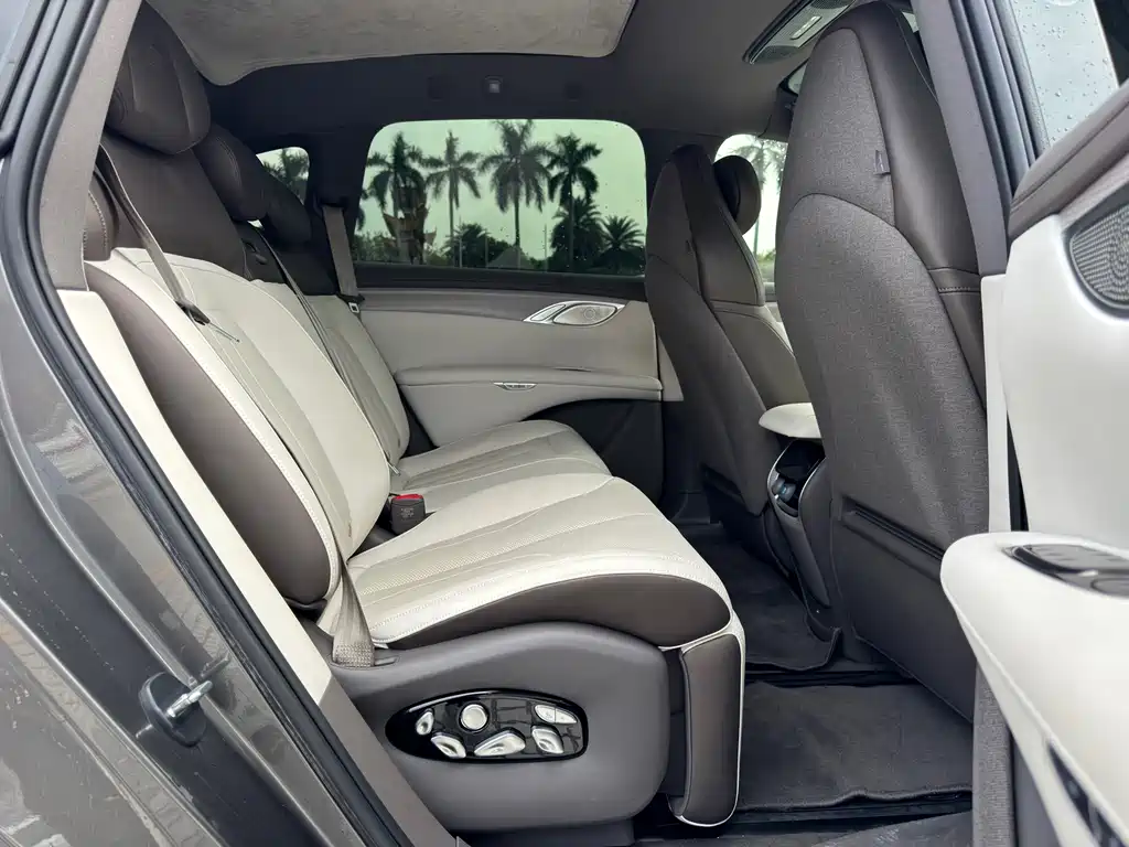 ZHIJI AUTOMOBILE ZHIJI LS7