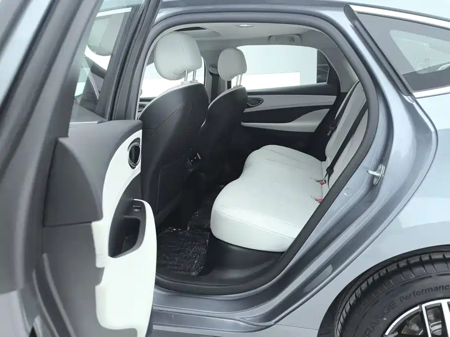 BYD Seal 05 DM-i — миниатюра 11