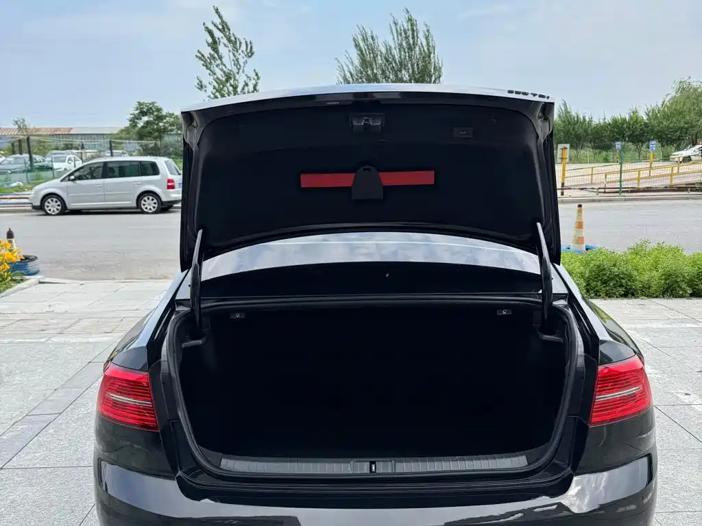 Volkswagen Magotan — миниатюра 8