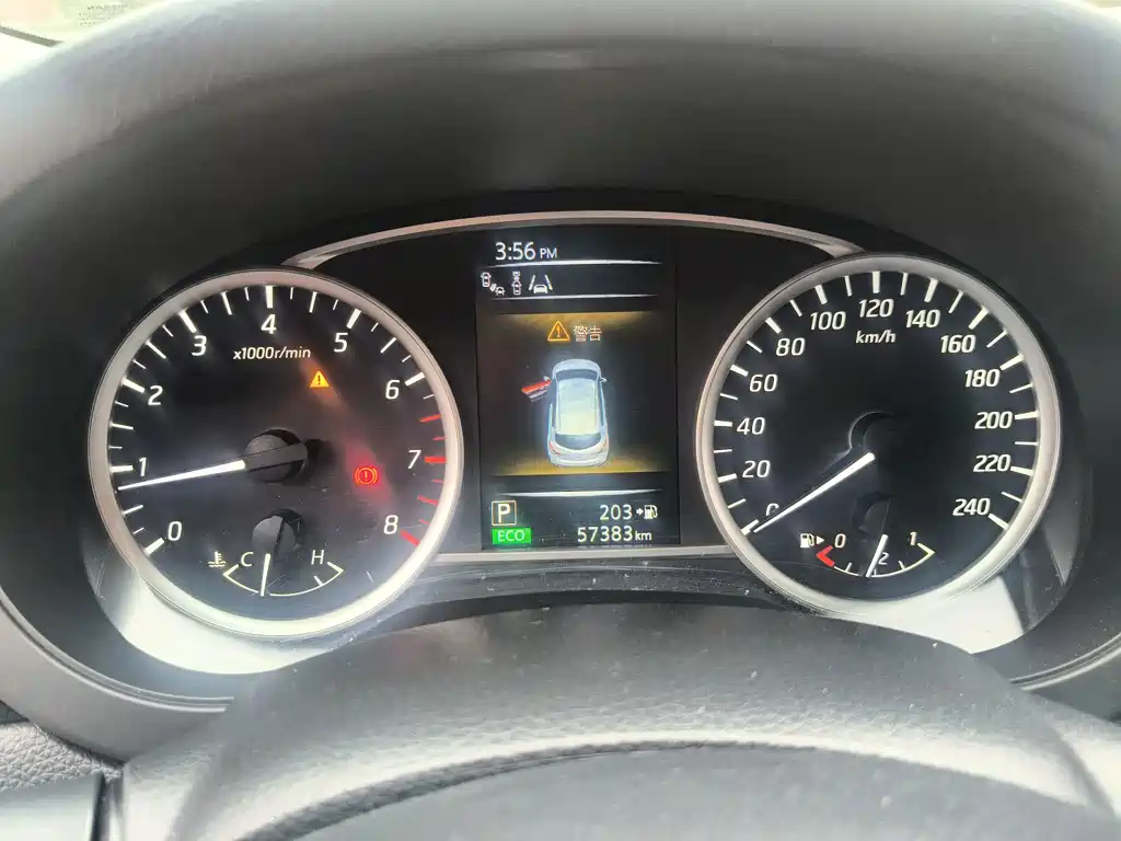 Nissan Tiida — миниатюра 4