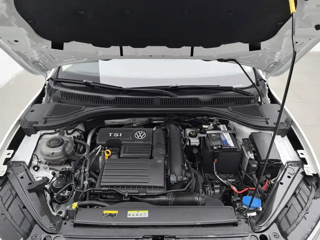 Volkswagen Sagitar — миниатюра 6