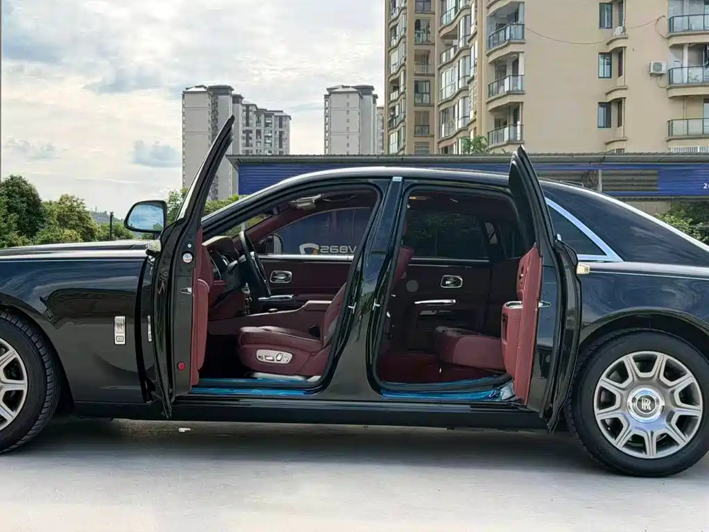 Rolls-Royce Ghost — миниатюра 4