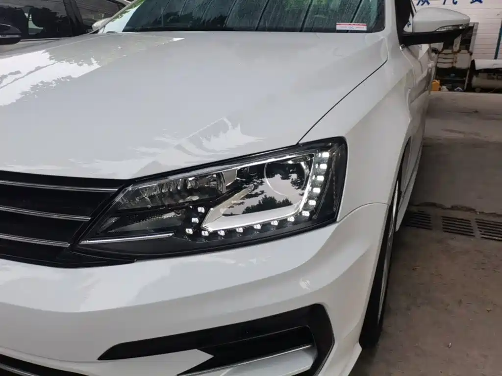 Volkswagen Sagitar — миниатюра 24