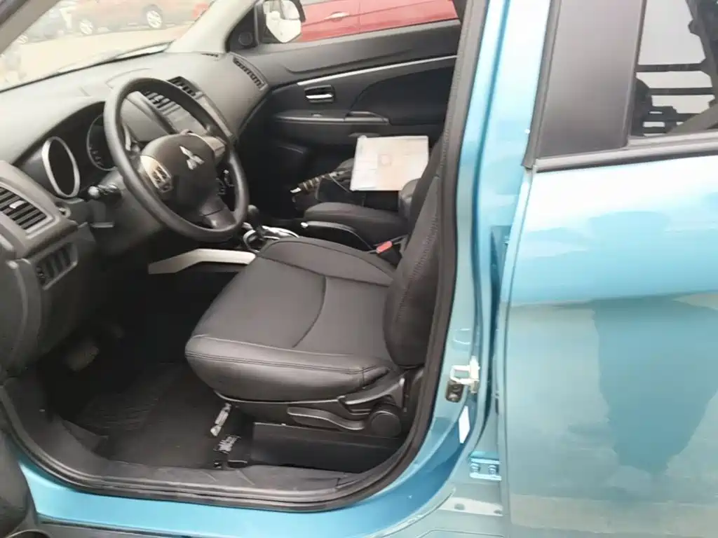 Mitsubishi ASX — миниатюра 15