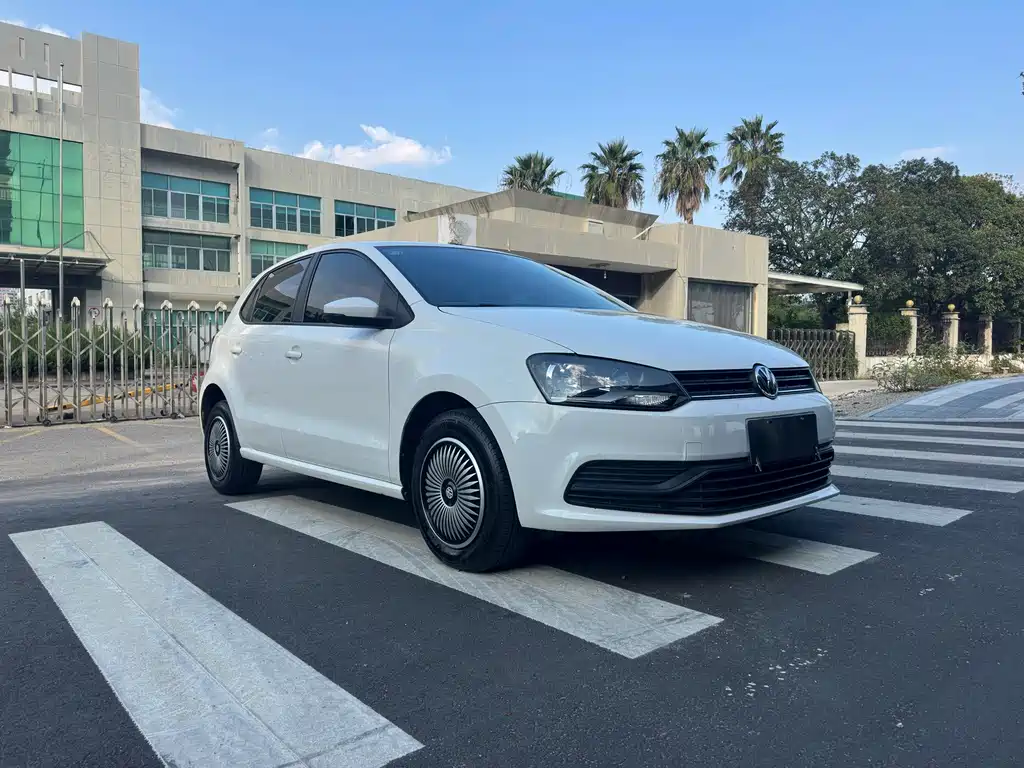 Volkswagen Polo — миниатюра 3