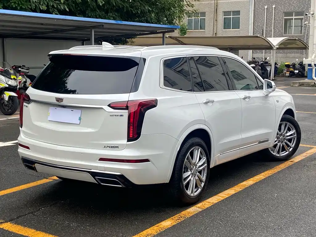 Cadillac XT6 — миниатюра 4