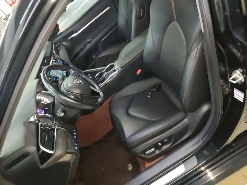 Toyota Camry — миниатюра 15
