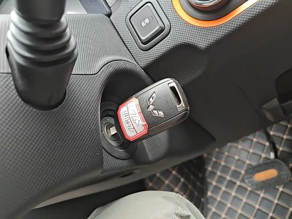 Wuling MINIEV — миниатюра 9