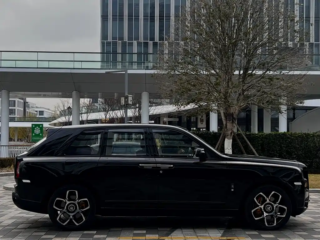 ROLLS-ROYCE CULLINAN