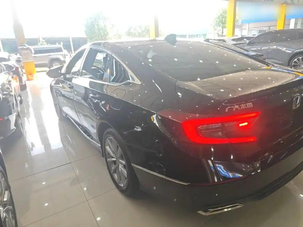Honda Accord — миниатюра 5