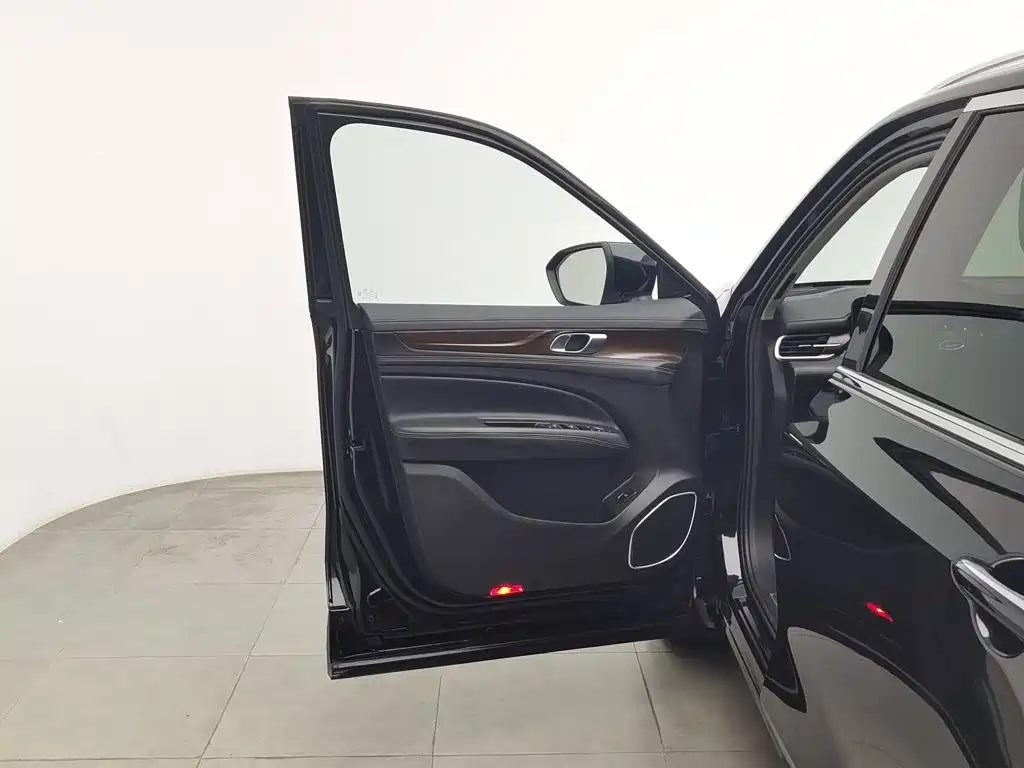 Ford Equator — миниатюра 8