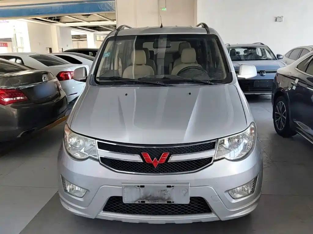 Wuling Hongguang — миниатюра 3