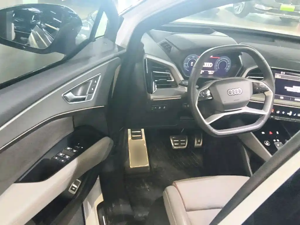 Audi Q5 e-tron — миниатюра 16