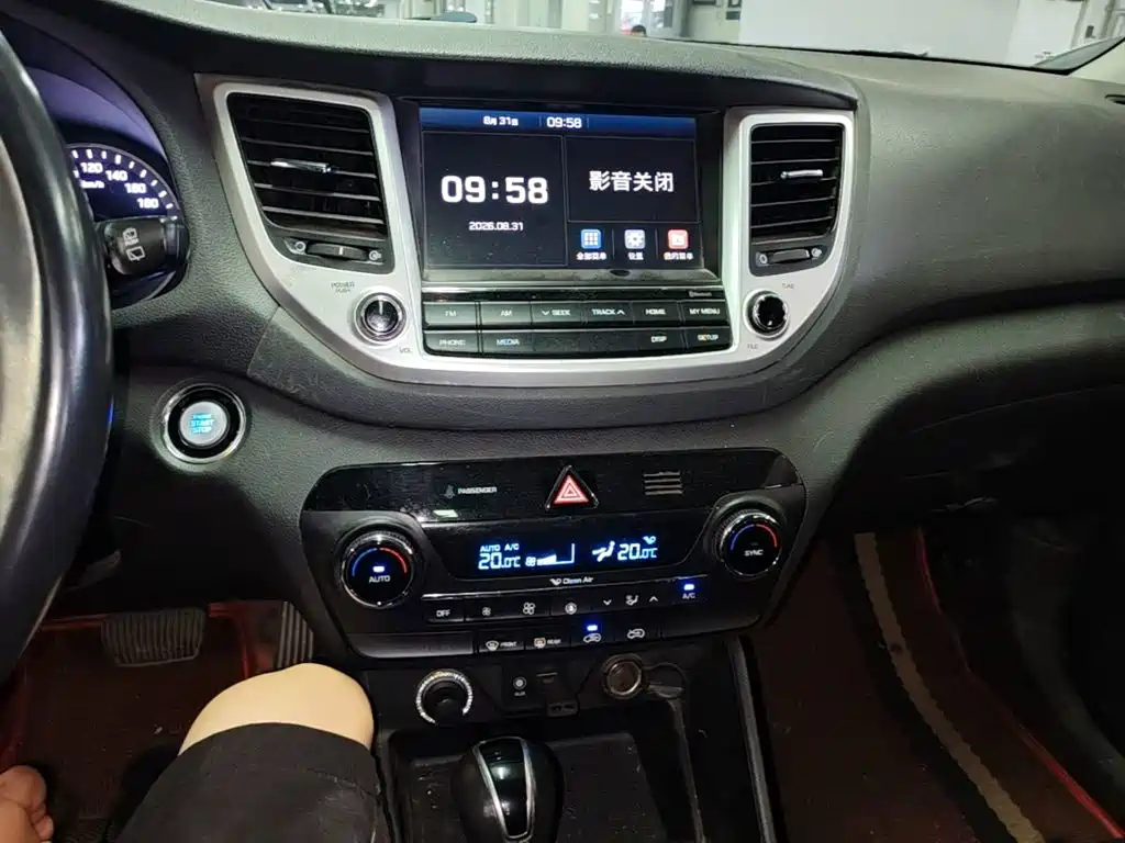 Hyundai Tucson — миниатюра 18