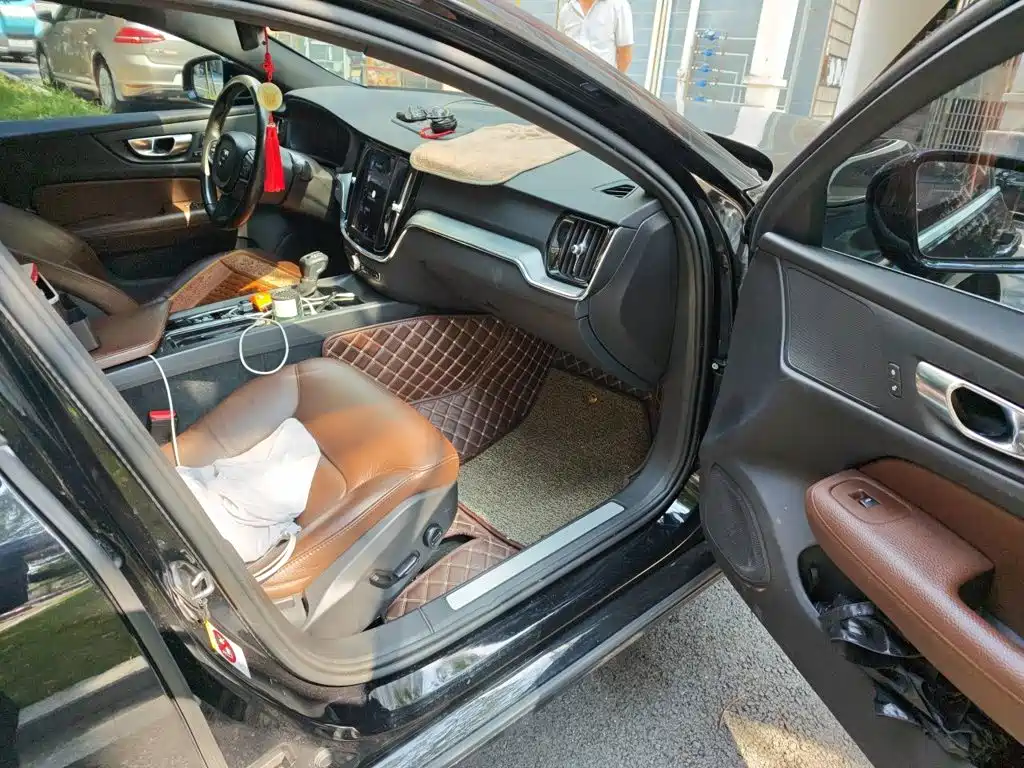 Volvo S60 — миниатюра 20