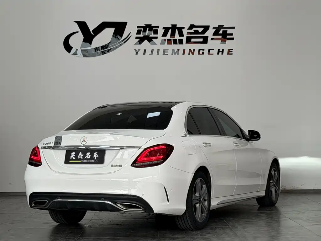 Mercedes-Benz C-Class — миниатюра 7