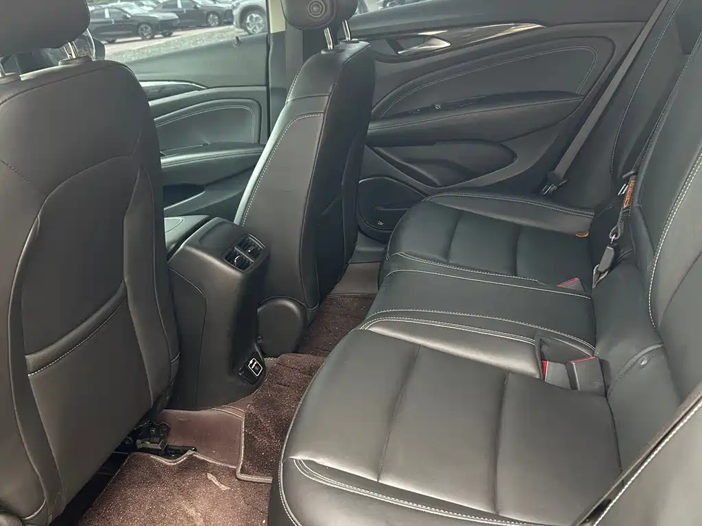 Buick Regal — миниатюра 5