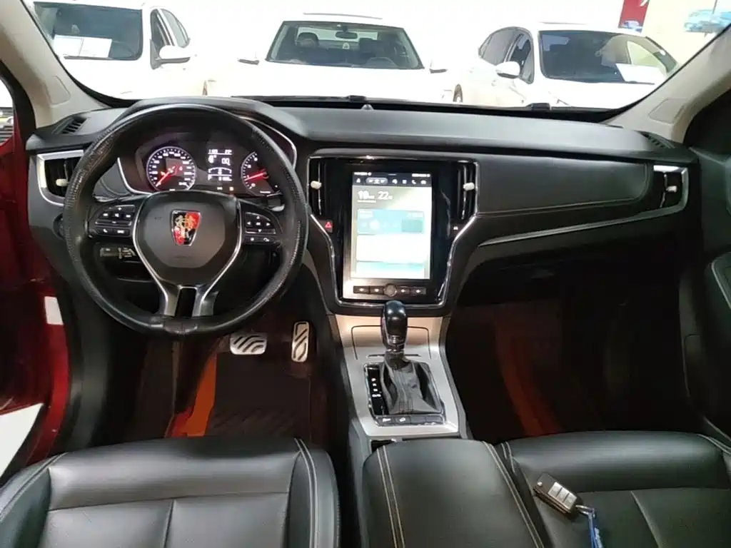 Roewe RX5 — миниатюра 10